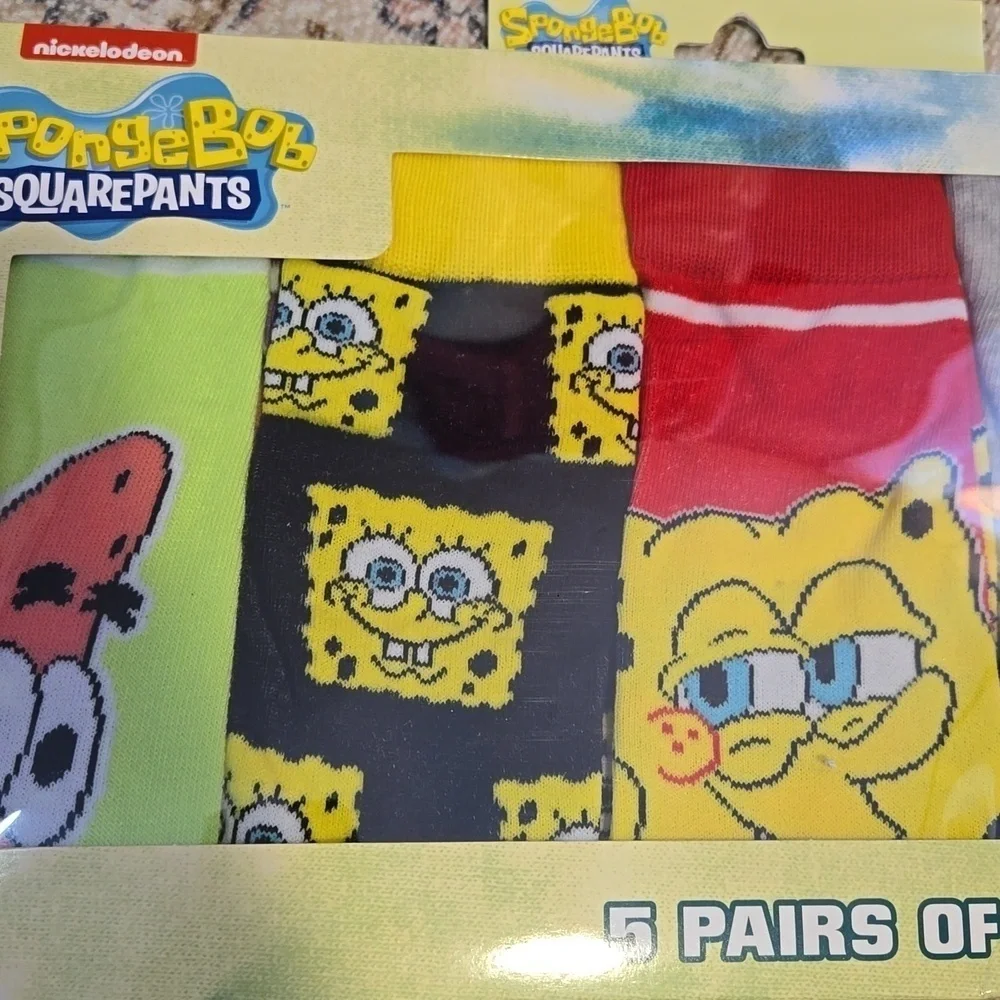 SpongeBob SquarePants Adult Crew Socks 5 Pair Gift Set Fits Size 6-12